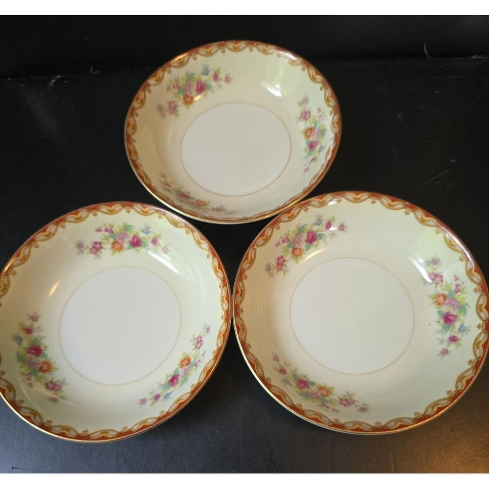 Set Of 3 Diamond China Japan Roslyn Berry Fruit Dessert Bowls 5 1/2" Diameter